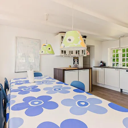 Feriehus Gorgeous In With Wifi Karrebæksminde