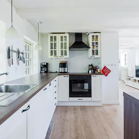 Gorgeous In With Wifi *